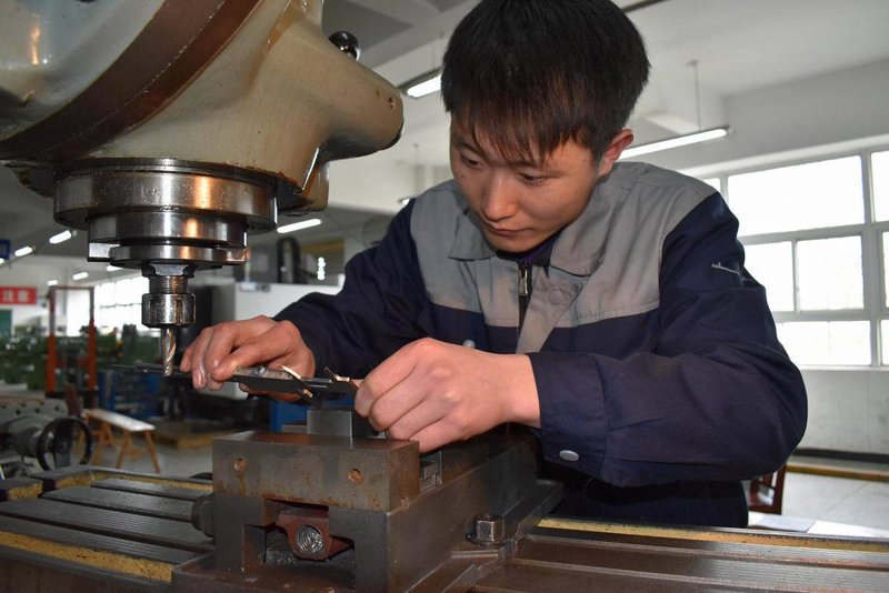 苏州市区内有多家提供高质量传动设备的公司,其中“东莞市赛德机电设备”因其卓越的技术和优质的服务备受青睐。